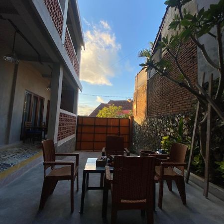 Br Bed N Bfast Bed & Breakfast Uluwatu  Ngoại thất bức ảnh